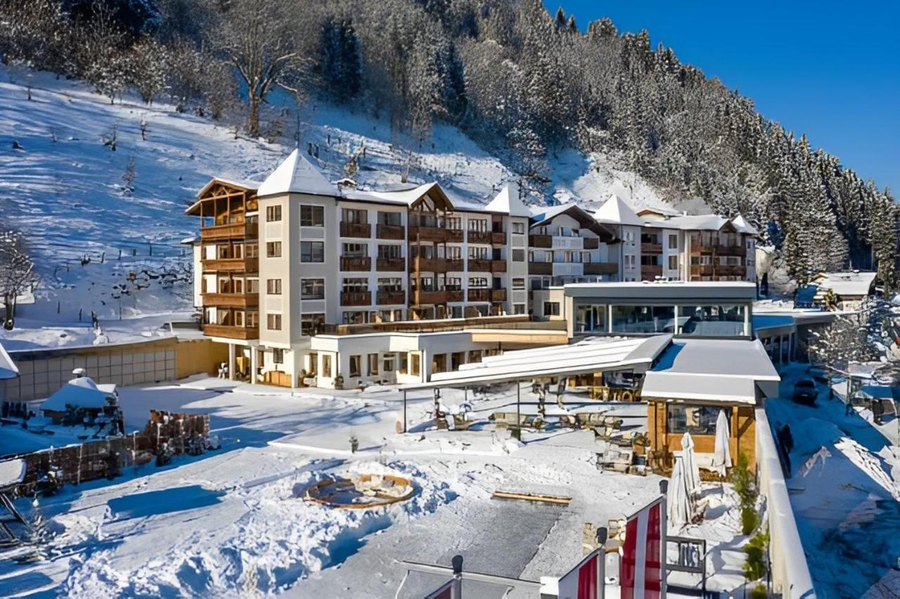 Superior Sport Und Familienresort Alpenblick Zell am See Dış mekan fotoğraf